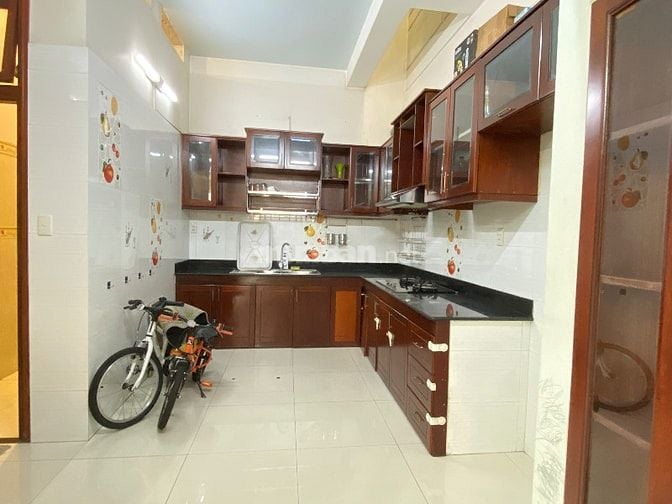 Cho thuê nhà mặt tiền đường Chợ Lớn, phường Bình Phú, HCM