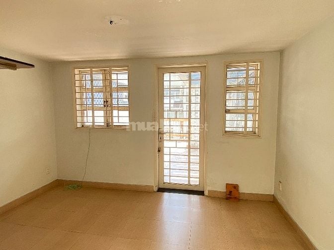 Cho thuê nhà mặt tiền đường Chợ Lớn, phường Bình Phú, HCM