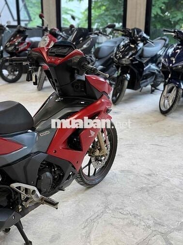 Bán Honda Winner X ABS màu đỏ nhám xe đẹp