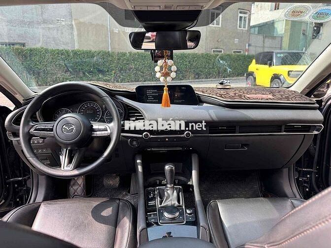 Mazda 3 2022 1.5L Premium - 61000 km