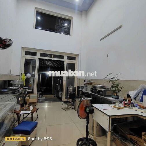 Cho thuê nhà 2lầu hẻm xe tải đs2 HBP 11tr/tháng