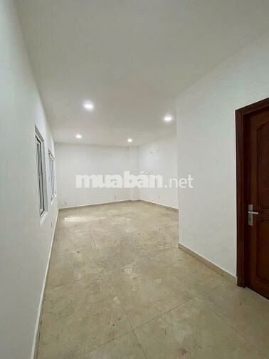 Cho thuê nhà mặt tiền đường Tân Kỳ Tân Quý, dt 5,4x20 trệt 5 lầu