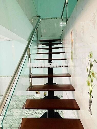 Giảm 100 triệu, chính chủ gởi bán nhà khu đô thị Long Hưng 100m2