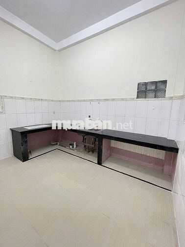 Nhà xây kiên cố cho thuê , khu an ninh , yên tĩnh