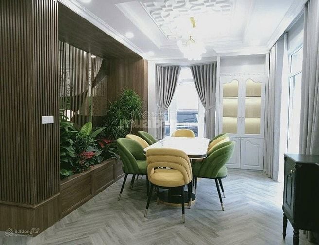 Bán nhanh BT Phú Gia, PMH, Q.7, 317.3m2, 1T1L, 4PN, 4WC, giá chỉ 85 ty