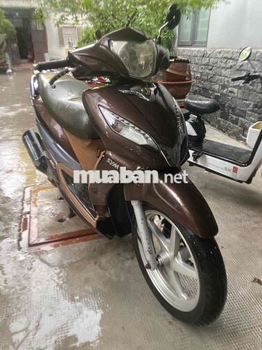 shark giống SH.máy êm zin xe giấy tờ đầy đủ.