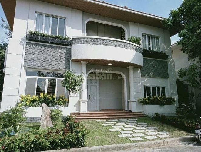 Bán nhanh BT Phú Gia, PMH, Q.7, 317.3m2, 1T1L, 4PN, 4WC, giá chỉ 85 ty