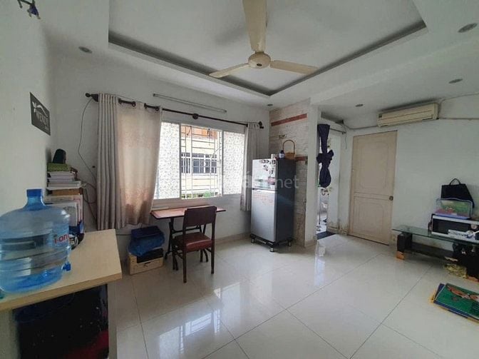 Chung cư Trương Định,P6, Q3 căn 2p ngủ, ban công, máy lạnh chỉ 9,5tr/t