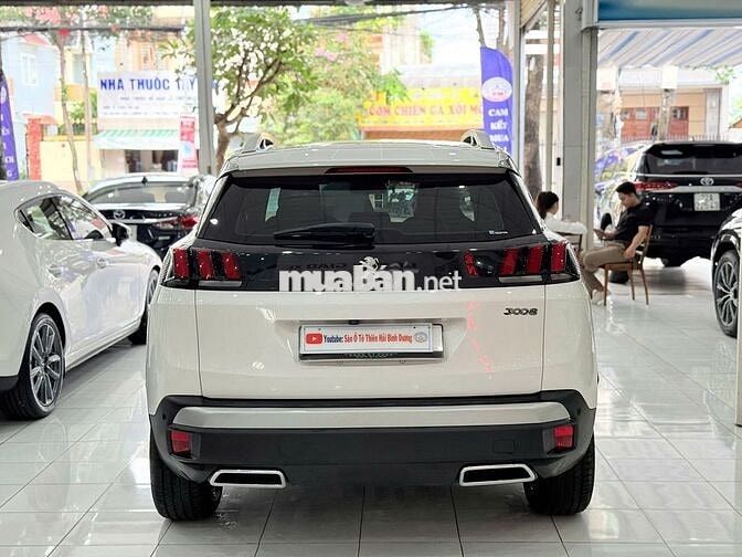 Ô tô Peugeot 3008 1.6AL 2020 màu trắng