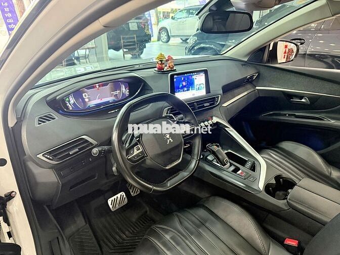 Ô tô Peugeot 3008 1.6AL 2020 màu trắng
