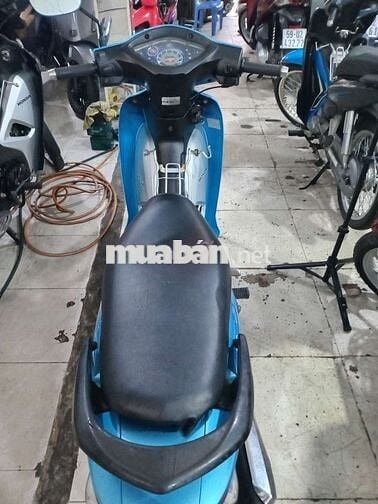 Xe máy Honda Wave màu xanh