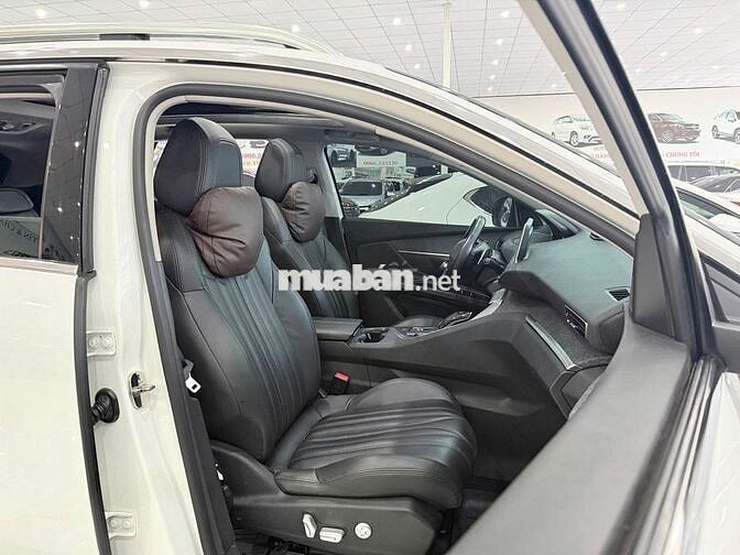 Ô tô Peugeot 3008 1.6AL 2020 màu trắng