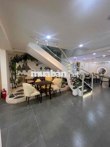 CHO THUÊ NHÀ MT LÊ THỊ HỒNG GẤM Q1