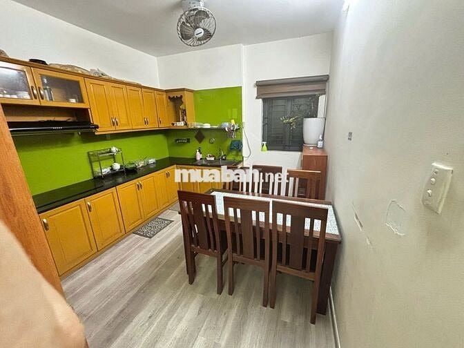 Cho thuê căn 2PN 1WC có nội thất tại Căn hộ cao cấp Mỹ Long