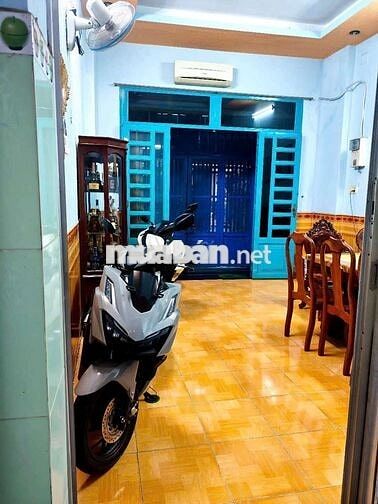 Nhà hẻm nhựa xe tải, 4 tầng, 5 phòng ngủ, 6 toilet