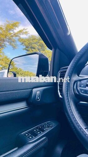 Ford Everest đi lướt. như mới ***