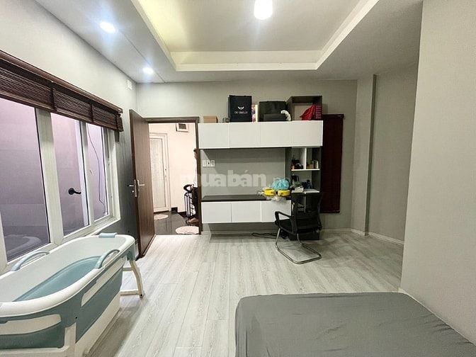 BÁN NHÀ XÂY 5 TẦNG - HOÀNG HOA THÁM ( 10.5 TỶ )