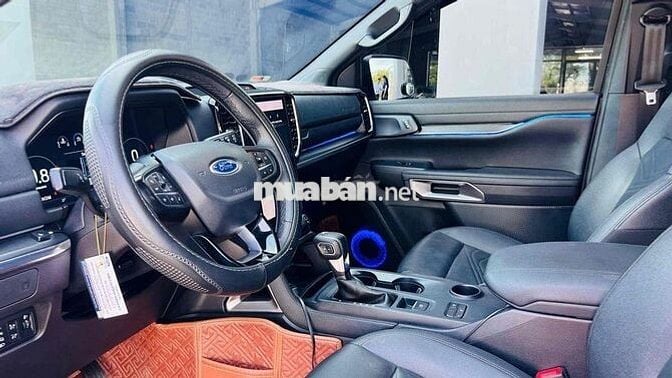 Ford Everest đi lướt. như mới ***