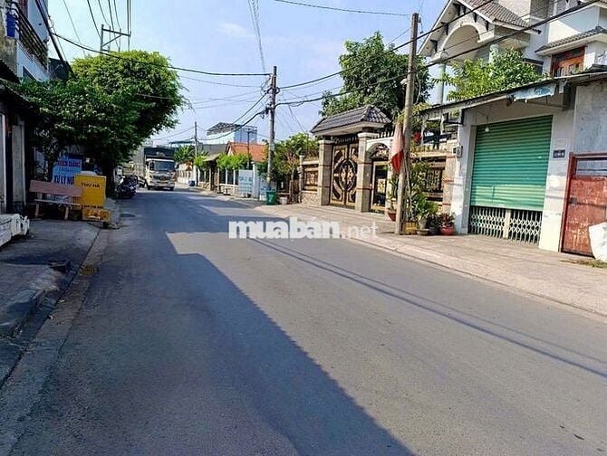 BÁN NHÀ MẶT TIỀN GÁC LỬNG 4 X 28M - ĐÔNG THẠNH HOC MÔN GẦN Q12