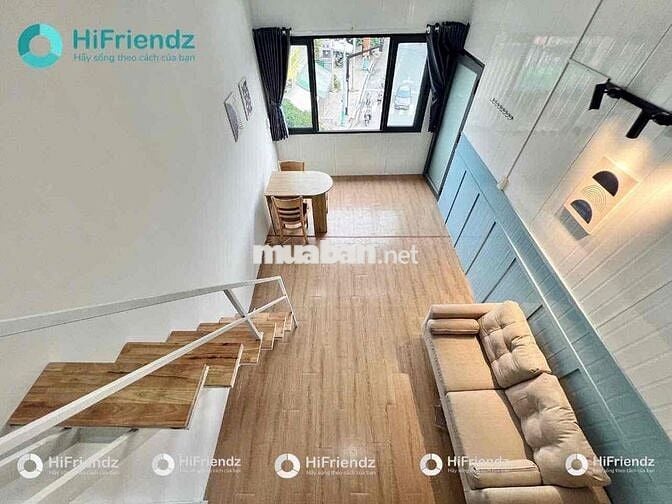 PHÒNG GÁC RỘNG CỬA SỔ TO GẦN Q1