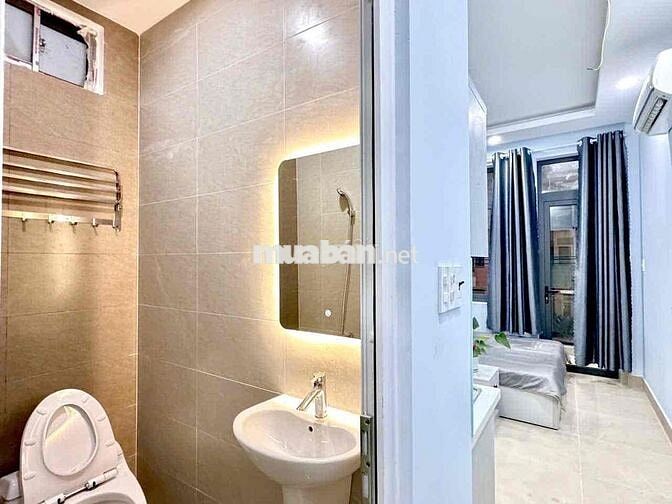 PHÒNG FULL NỘI THẤT BAN CÔNG THOÁNG SÁNG Ở BÌNH THẠNH GẦN Q1,Q3