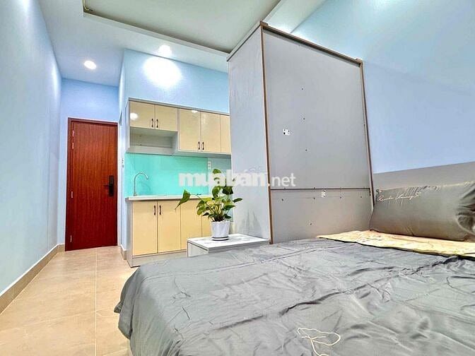 PHÒNG FULL NỘI THẤT BAN CÔNG THOÁNG SÁNG Ở BÌNH THẠNH GẦN Q1,Q3