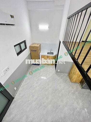 CĂN GÁC LỬNG MỚI 100% ĐƯỜNG LÊ VĂN HIẾN