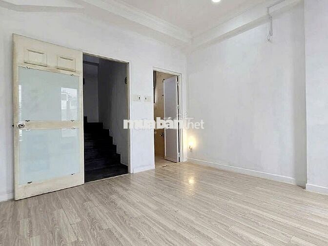 Nhà thuê mặt tiền Bùi Thị Xuân 3 lầu 3 phòng ngủ