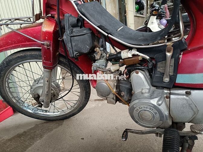 Xe máy Daelim Citi 100 màu đỏ, máy êm