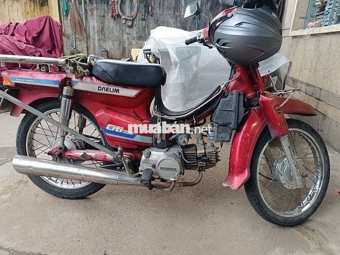 Xe máy Daelim Citi 100 màu đỏ, máy êm