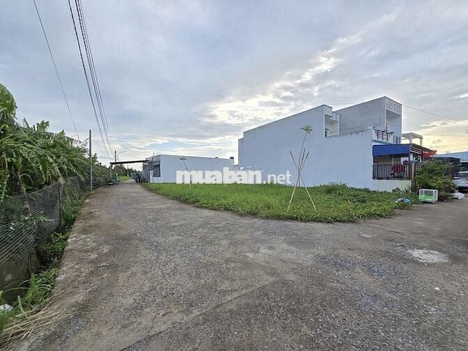 CHÍNH CHỦ BÁN GẤP ĐẤT MẶT TIỀN GẦN CHỢ PHƯỚC VÂN CẦN ĐƯỚC LONG AN