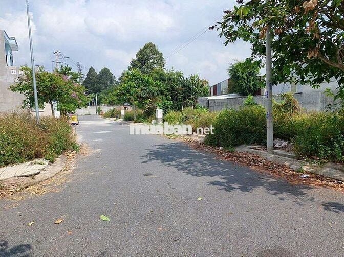 Gần KCN Phước Đông , thổ cư ODT Đô Thị , 185m2 giá bán 550tr . ngang 6