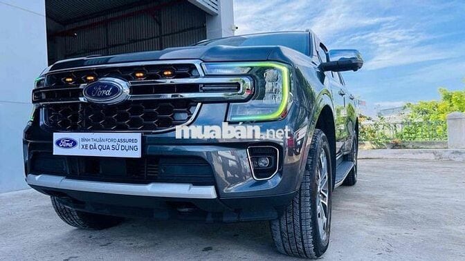 Ford Everest đi lướt. như mới ***