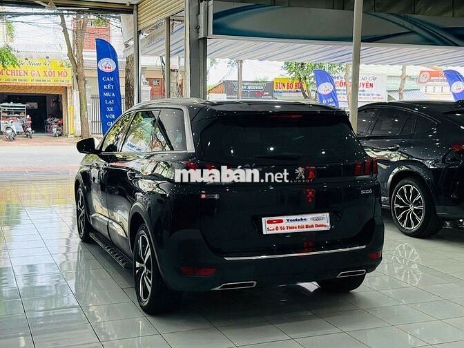 Peugeot 5008 1.6AL 2018 màu đen