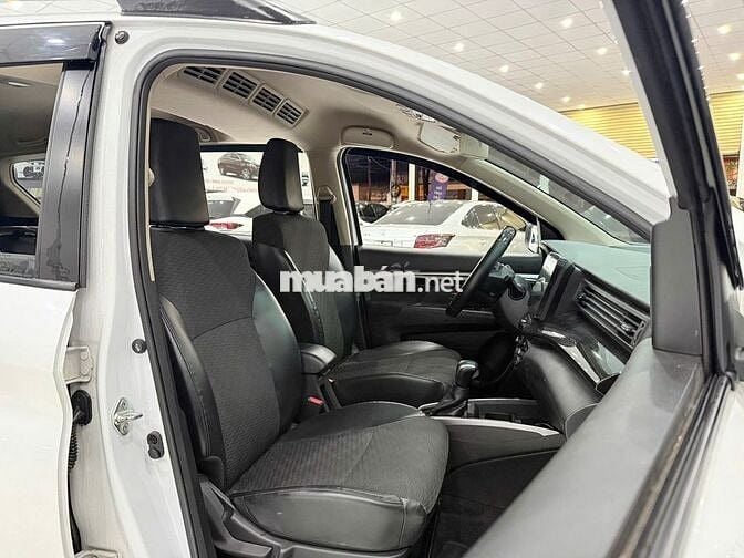 Suzuki XL7 GLX AT 2021 màu trắng