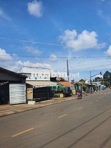 Bán nền 2 mặt tiền nhựa đối diện ủy ban Bình Lộc