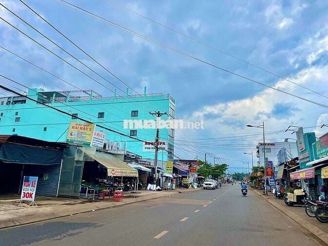 Bán nền 2 mặt tiền nhựa đối diện ủy ban Bình Lộc