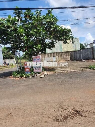 Bán nền 2 mặt tiền nhựa đối diện ủy ban Bình Lộc