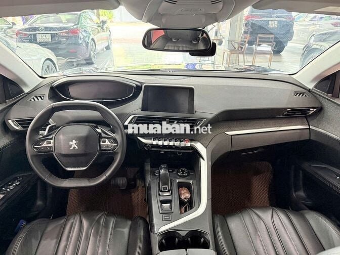 Peugeot 5008 1.6AL 2018 màu đen