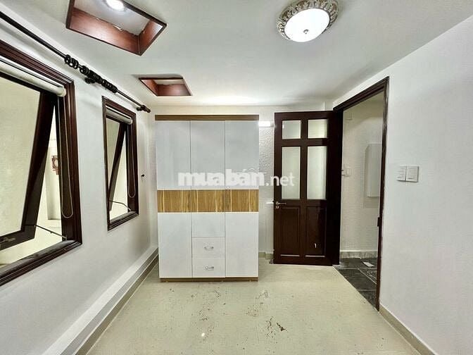 KHAI TRƯƠNG CHO THUÊ 2 PHÒNG NGỦ NGUYÊN SÀN BAN CÔNG CỬA SỔ TRỜI