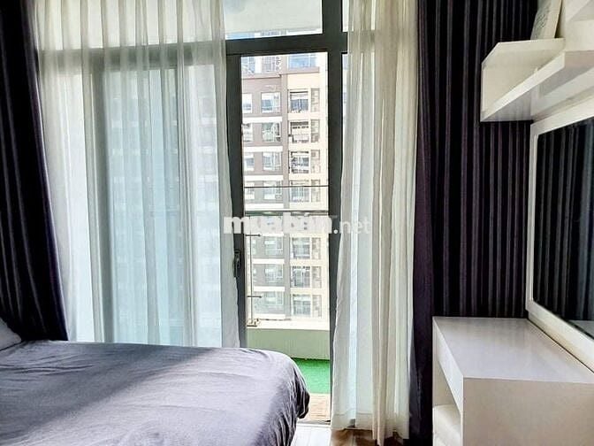 Cho Thuê Căn Hộ 1PN View Sông - Nội Thất Xinh Tại Vinhomes Tân Cảng