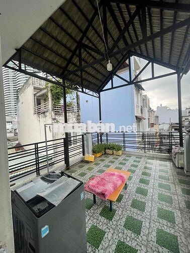 Cho Thuê Nhà Nguyên Căn 3 Tầng Gần Q1 Đường XVNT Giá 12tr