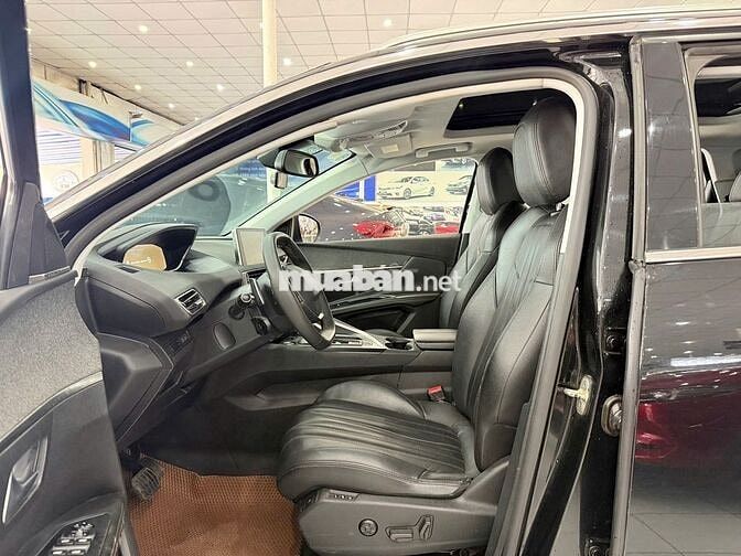 Peugeot 5008 1.6AL 2018 màu đen