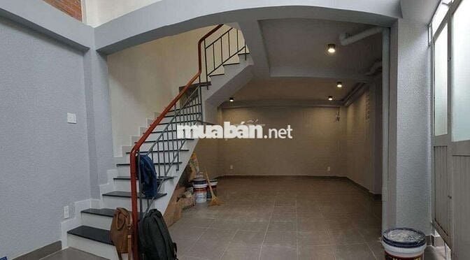 Nhà 4 tầng thu 30 triệu/tháng, hẻm xe hơi 1 sẹc đường Nguyễn Văn Khối