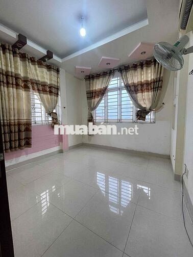 Cho Thuê Nhà Nguyên Căn 3 Tầng Gần Q1 Đường XVNT Giá 12tr