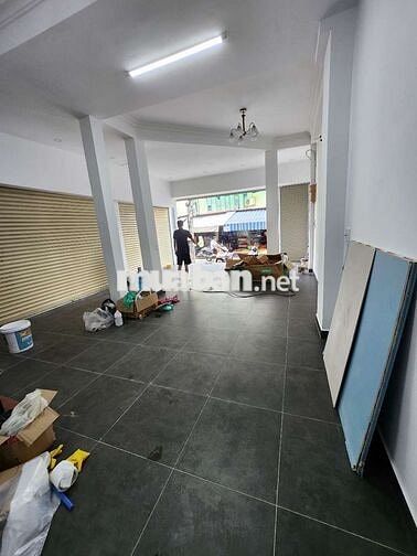 NHÀ GÓC CHỢ VĂN THÁNH, 5,6X11, 1TR,2L,3PN,4WC,HỢP SALON, KD...