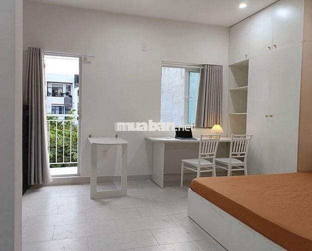 CĂN Góc Full Nội Thất, Thoáng mát và Tràn ngập ánh sáng tự nhiên