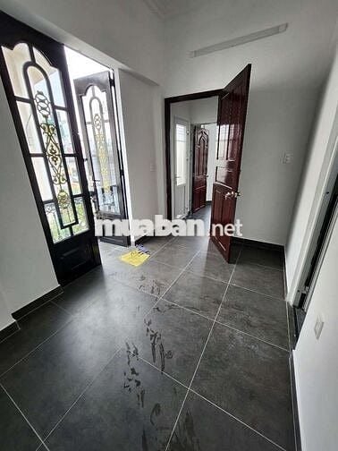 NHÀ GÓC CHỢ VĂN THÁNH, 5,6X11, 1TR,2L,3PN,4WC,HỢP SALON, KD...