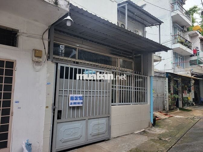 Nhà ở gần Big C Phú Thạnh 3 phòng ngủ