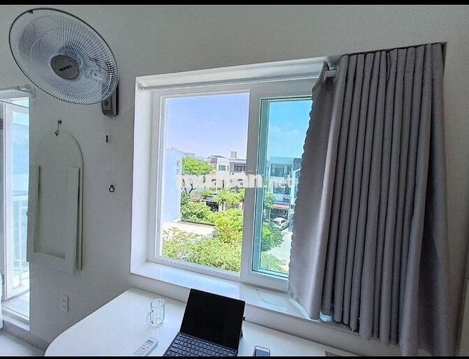 CĂN Góc Full Nội Thất, Thoáng mát và Tràn ngập ánh sáng tự nhiên